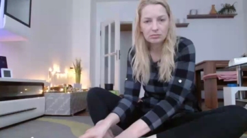 Ninixen  04-11-2021 footjob Female